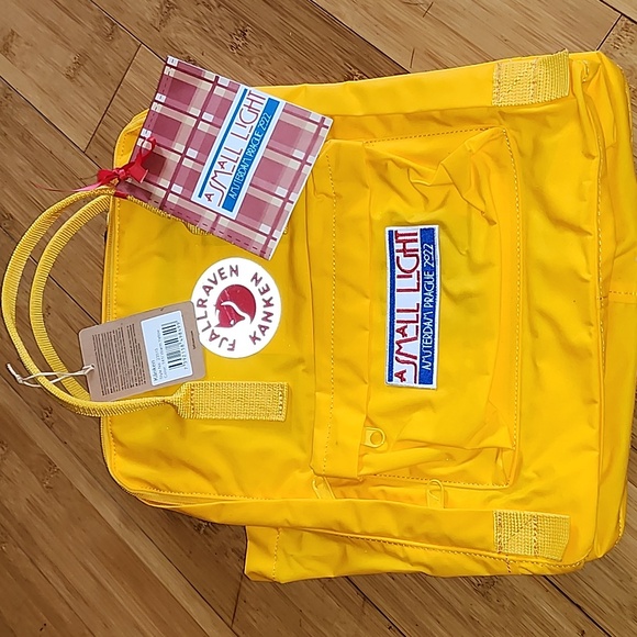 FJALLRAVEN KANKEN Backpack Yellow - Picture 1 of 3